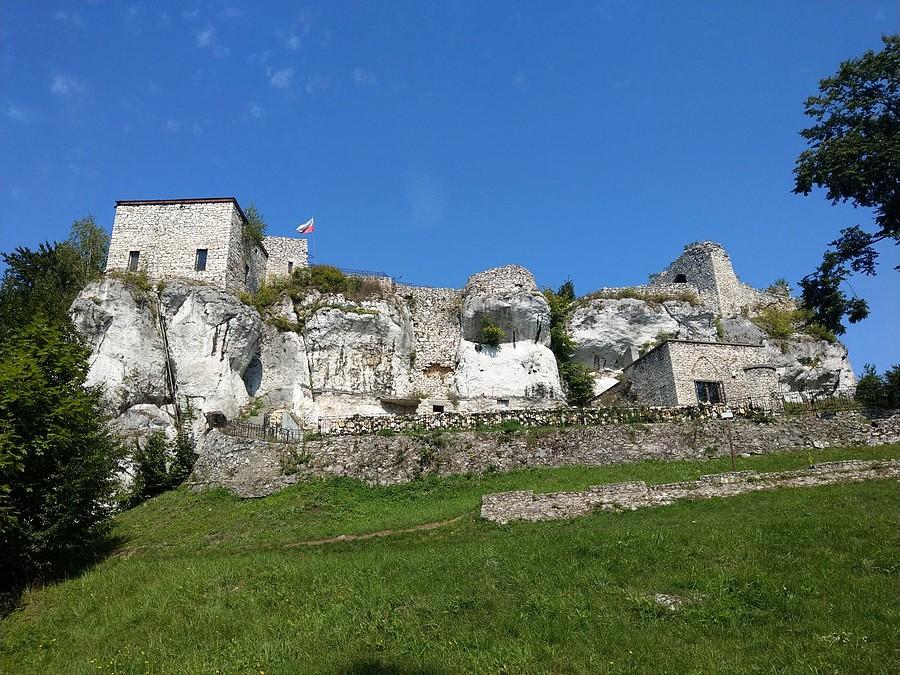 Zamek Bąkowiec w Morsku