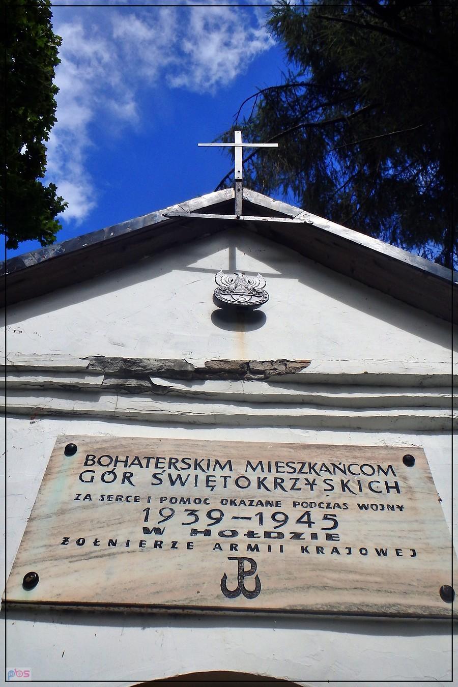 Tabliczka ku czci mieszkańców Gór Świętokrzyskich