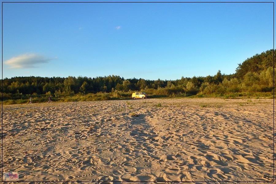 Nocleg na dziko na plaży