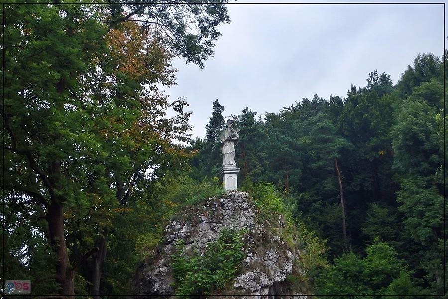Św. Jan Nepomucen na Pieskowej Skale