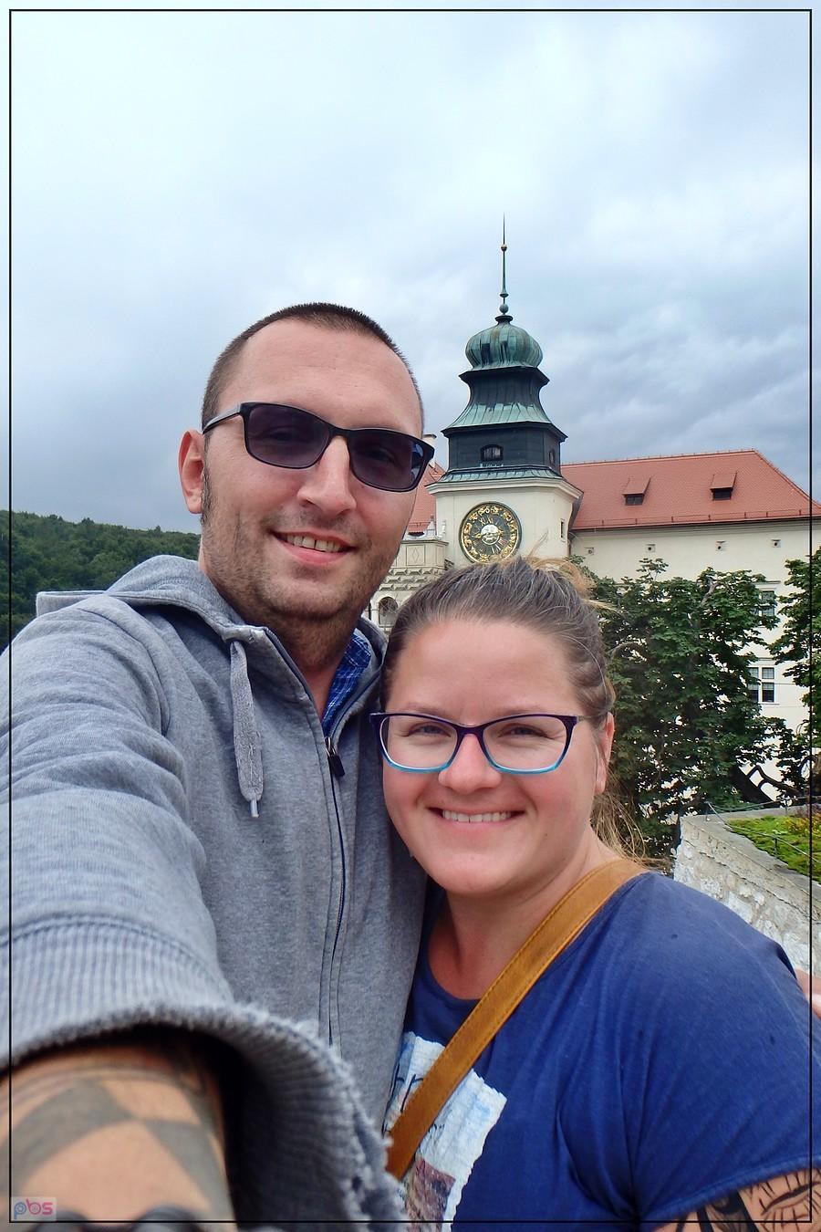 Samojebka obowiązkowa