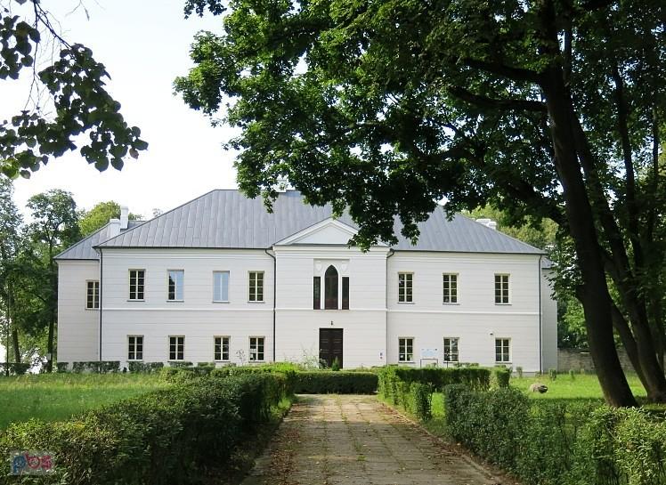 Wiśniowa. Pałac Kołłątajów, I poł. XVIII w
