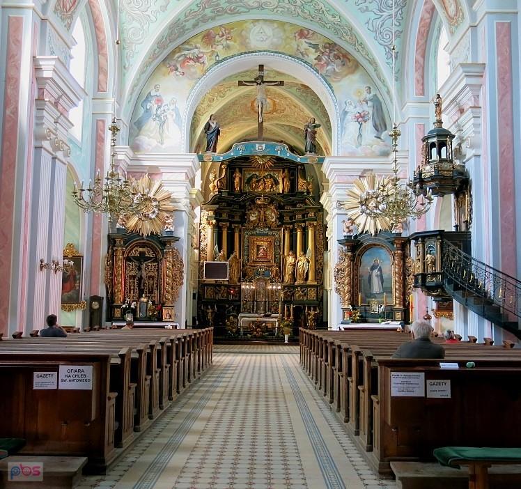 Wnętrze parafii NMP w Tarnobrzegu