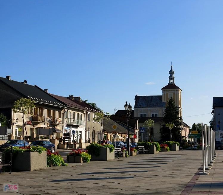 Na Placu Tadeusza Kościuszki w Szczebrzeszynie