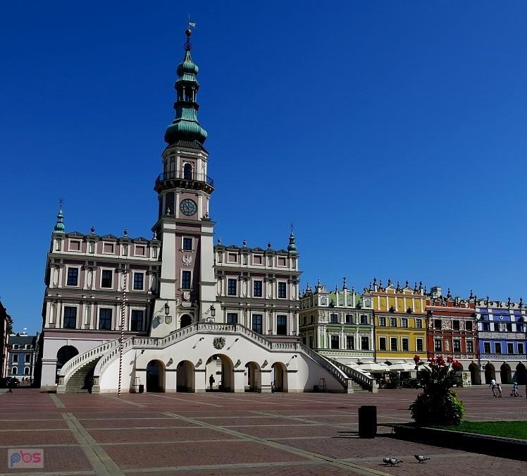 Na Rynku Wielkim w Zamościu