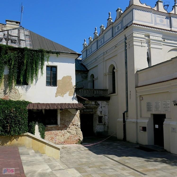 Dom kahalny z I poł. XVII w. i wyremontowana Synagoga w Zamościu