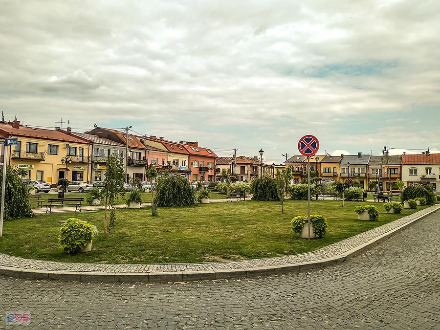 Rynek w Klimontowie