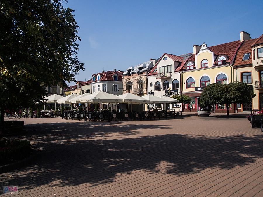 Ciekawa zabudowa centrum Tarbobrzega