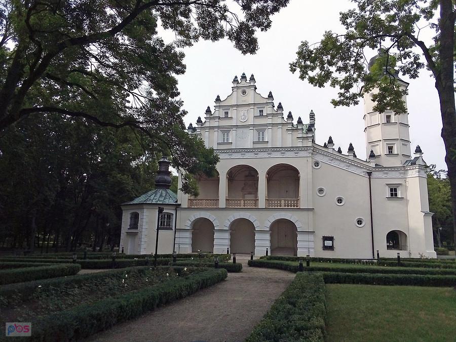Pałac Grudzińskich. Ogród Zmysłów - Poddębice