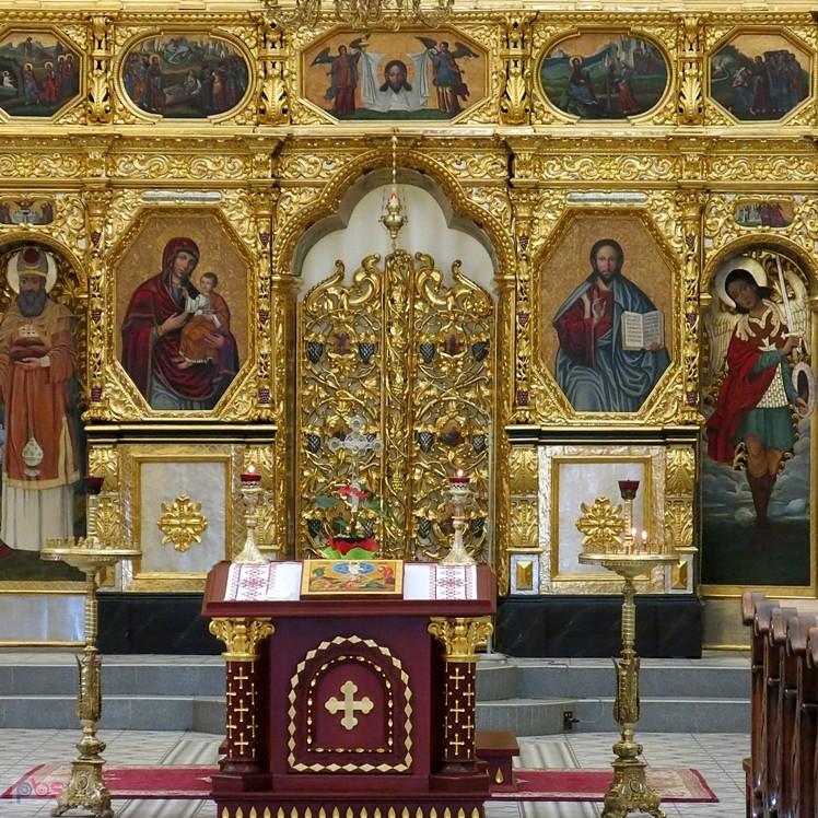 Zabytkowy ikonostas z II poł XVII w w katedrze greko-katolickiej w Przemyślu