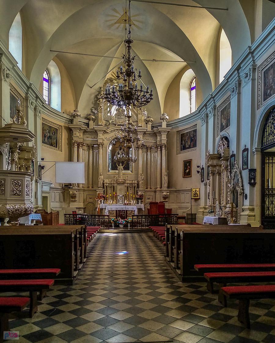Łabunie - kościół pw. MB Szkaplerznej i św. Dominika z 1605r