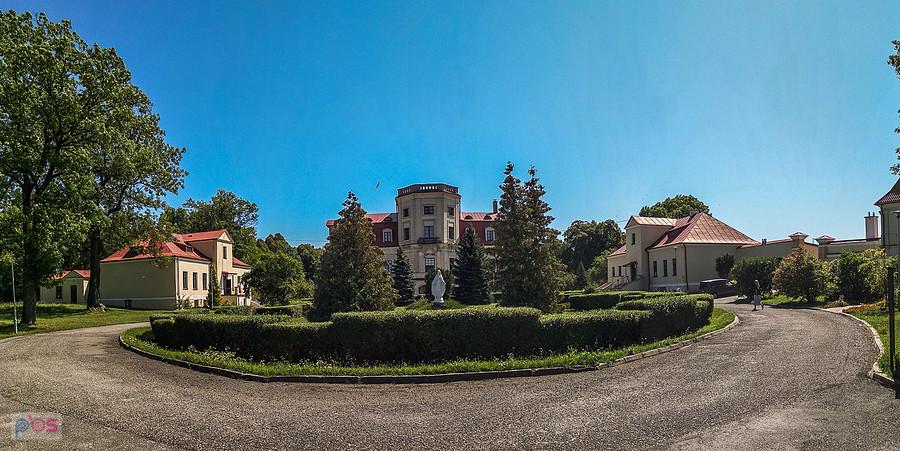 Zespół pałacowy Zamoyskich w Łabuniach