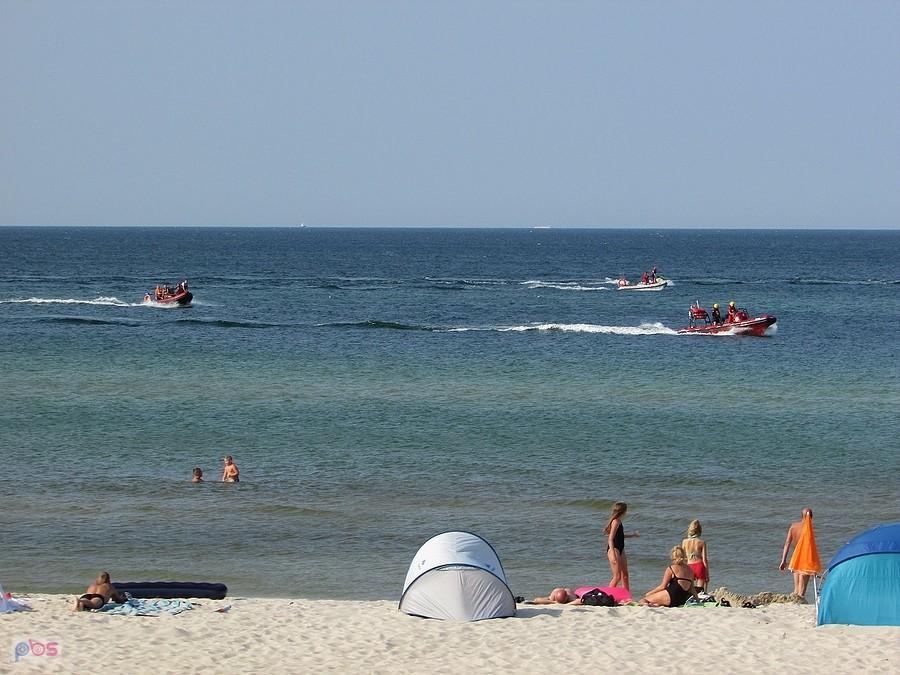 Akcja przy plaży w Karwi