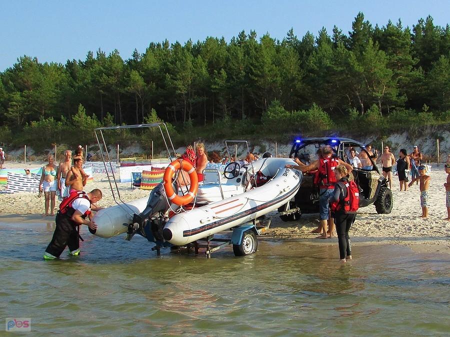 Koniec akcji na plaży w Karwi