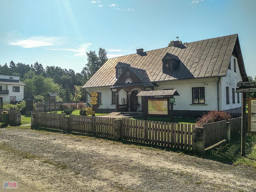 Zabudowania w Górecku Kościelnym