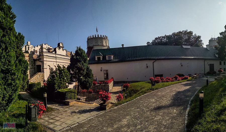 Dziedziniec zamkowy