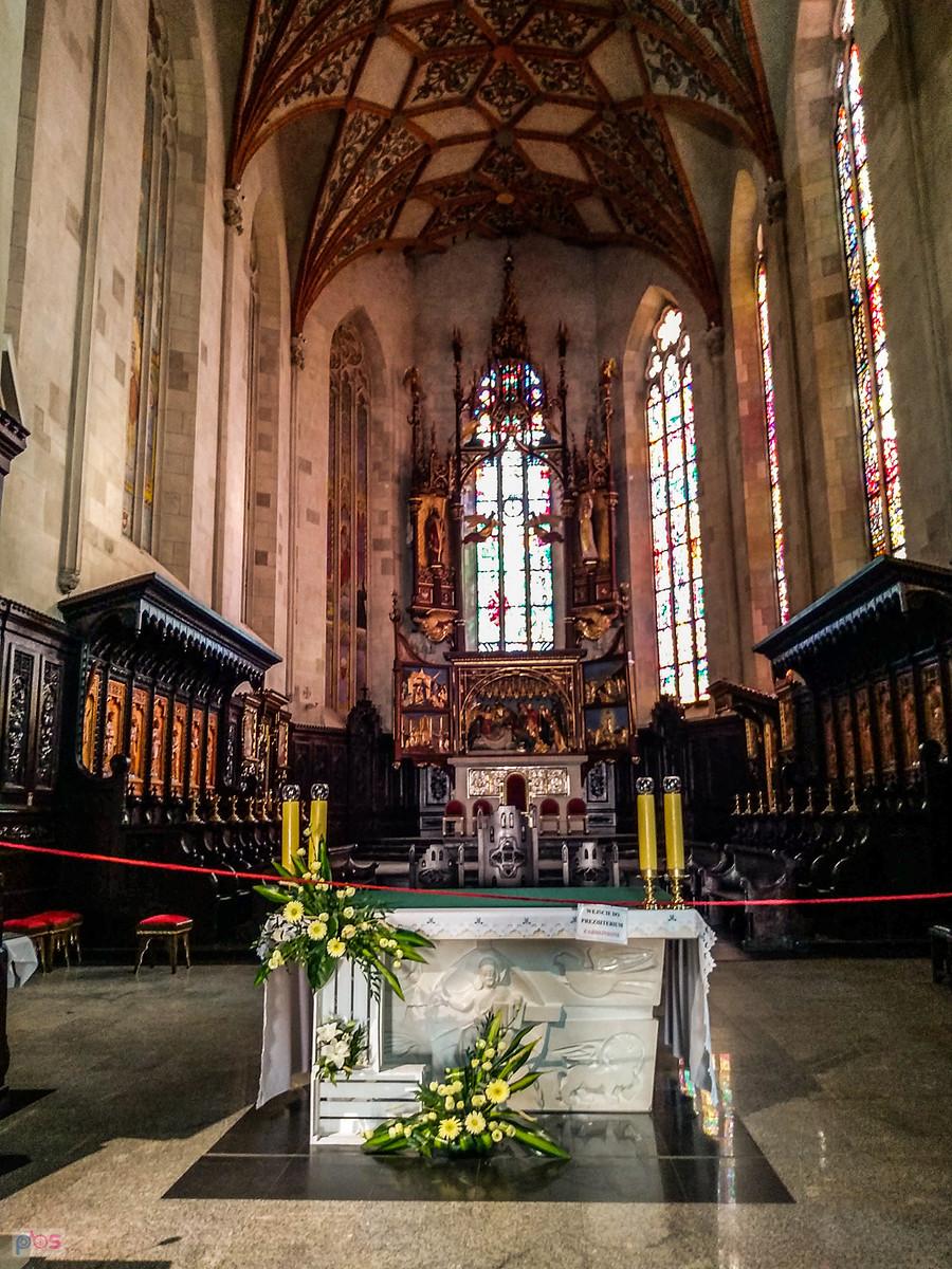 Wnętrze archikatedry w Przemyślu