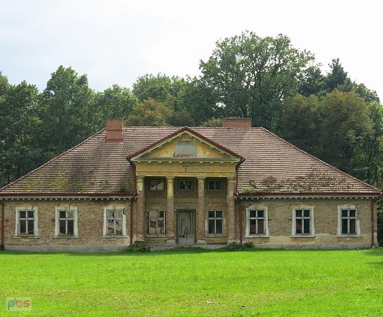 Dwór - Nienadowa