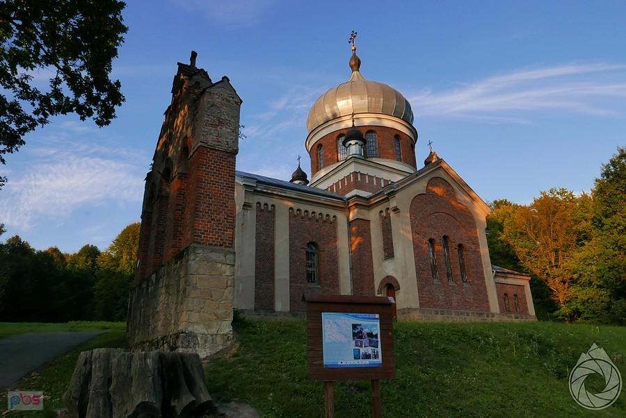 cerkiew w Rzepniku i ścięty pomnik przyrody
