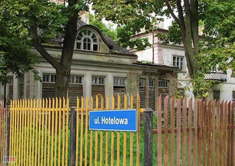 Chodaków - dworek przy Hotelowej