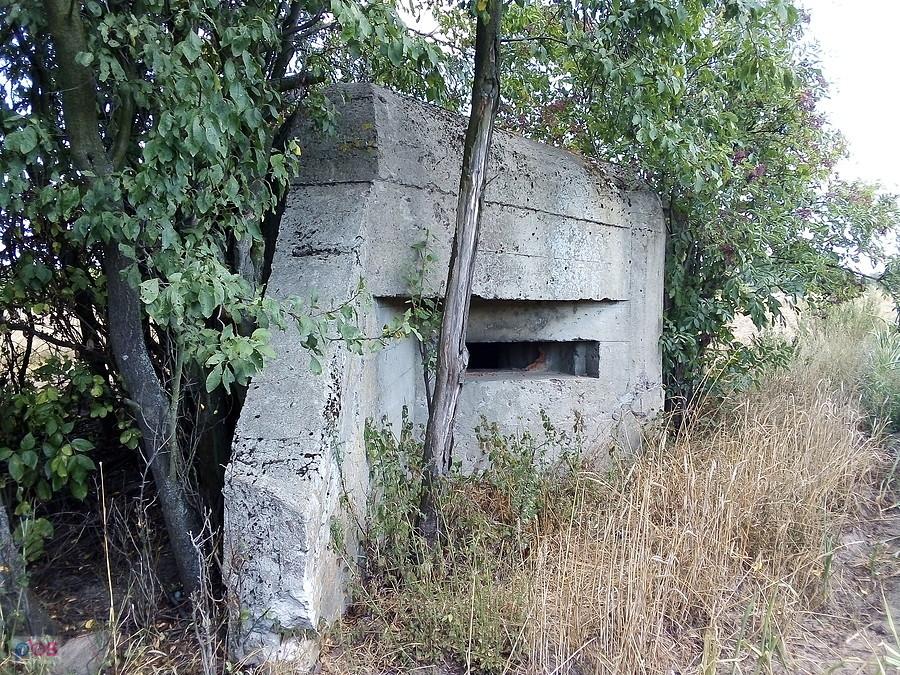 Schron w Glinno