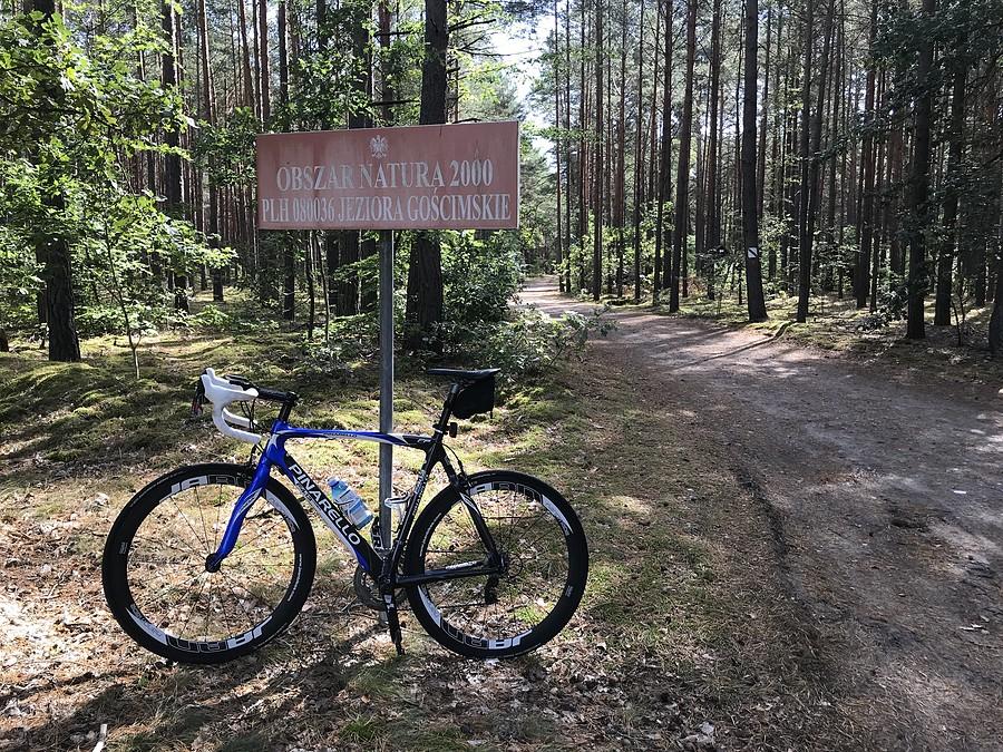 kolejna czerwona tablica do kolekcji - Jeziora Gościmskie