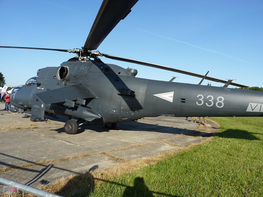 jakiś helikopter