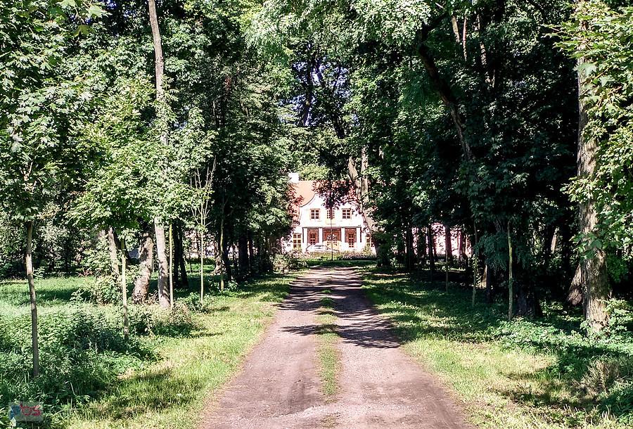 Dworek Cielętniki - niestety niedostępny