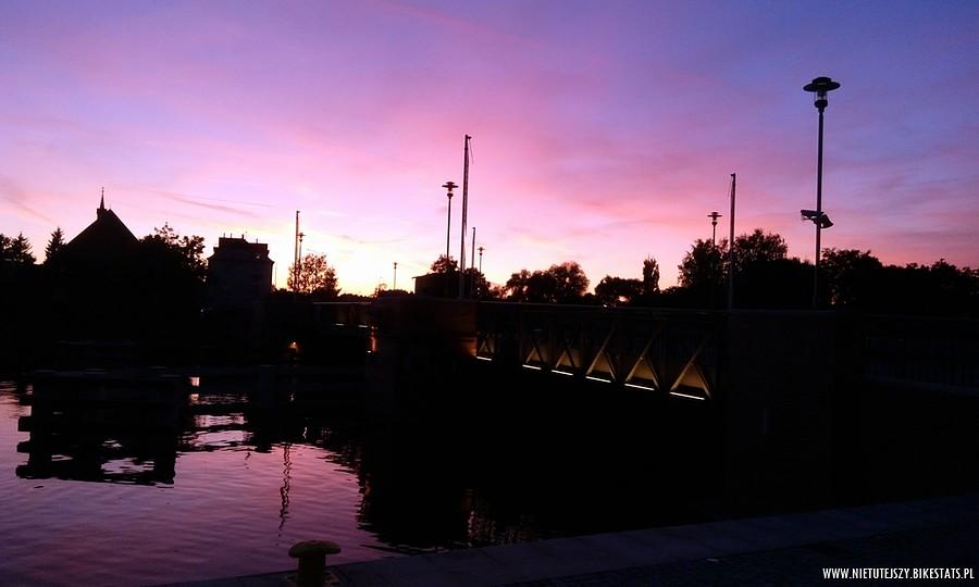 Nad rzeką Elbląg