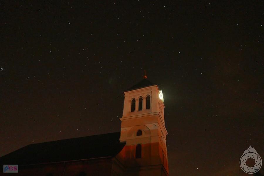 chyba jakiś Pawonków nocą