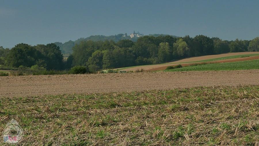 Annaberg w oddali