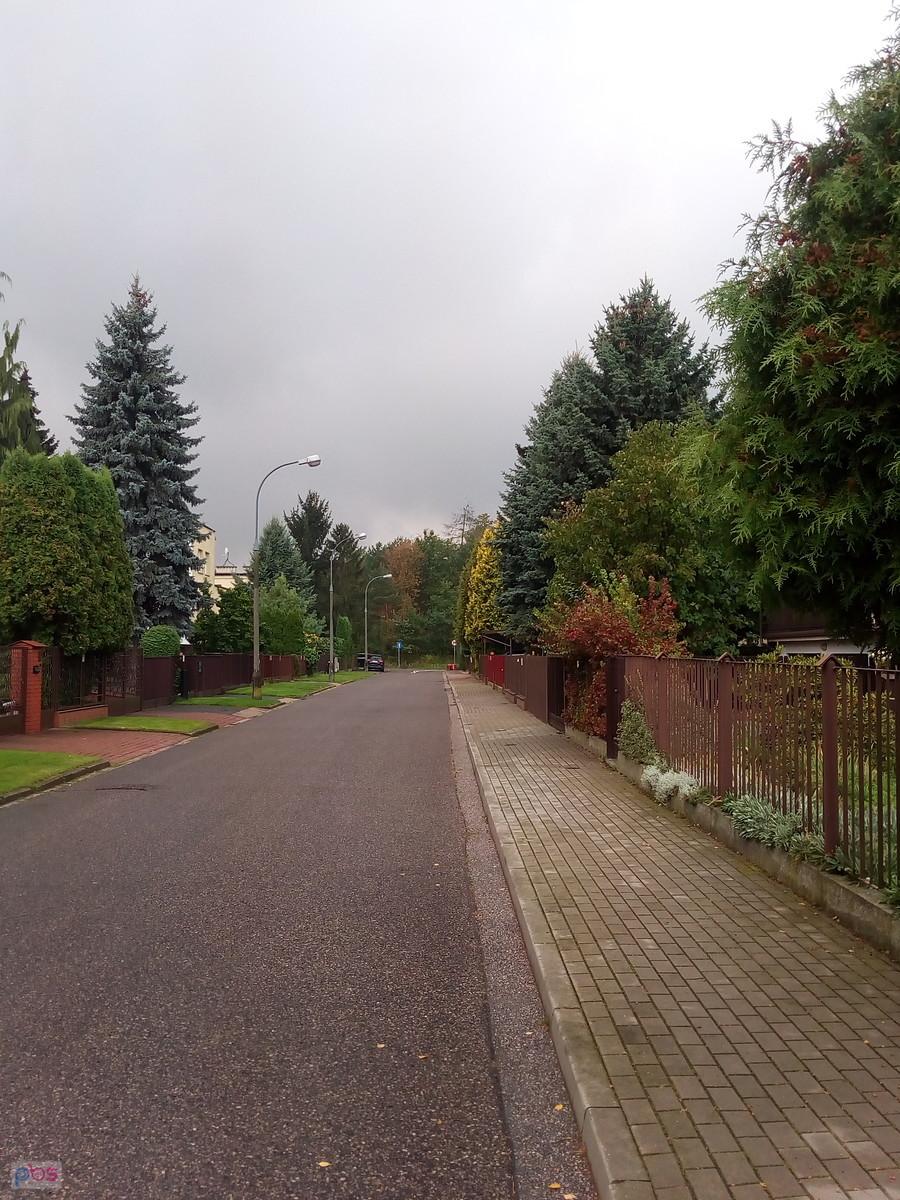 Ciemne chmury nad ulicą Iskry