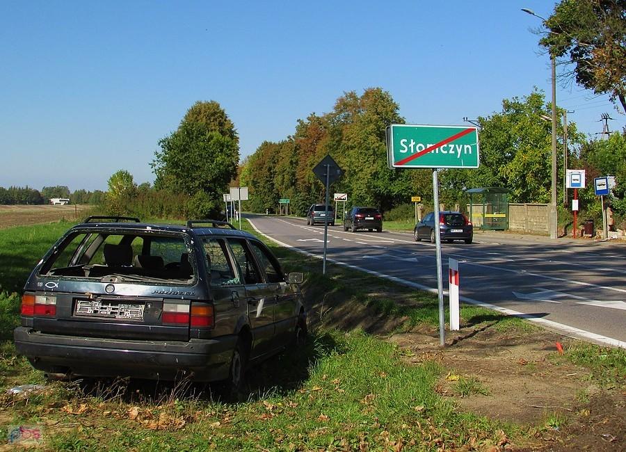 W stronę Konstancina-Jeziorny