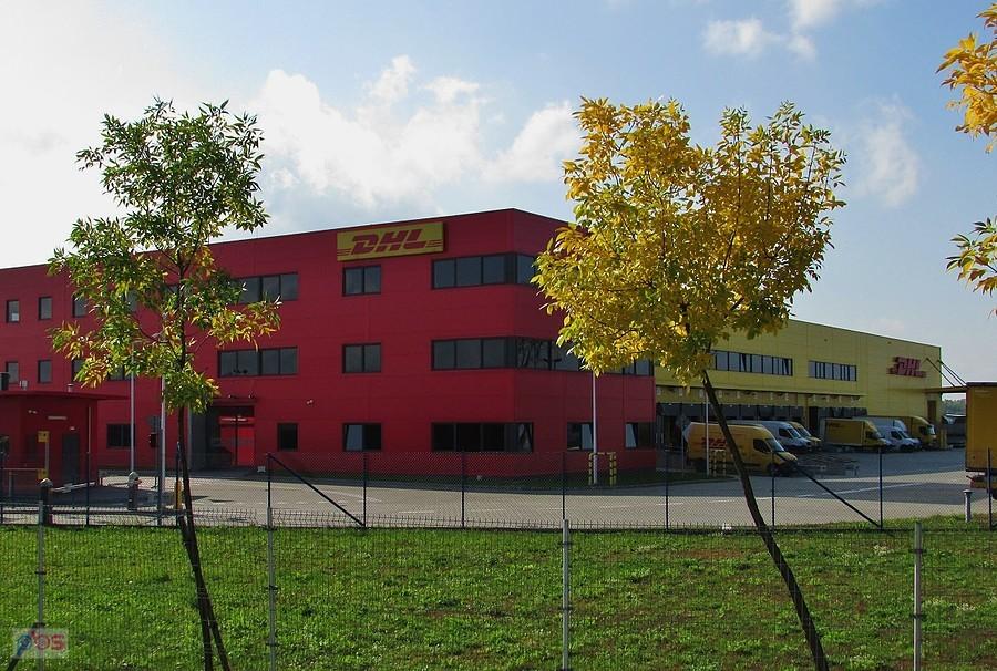 Nowy budynek DHL przy terminalu cargo