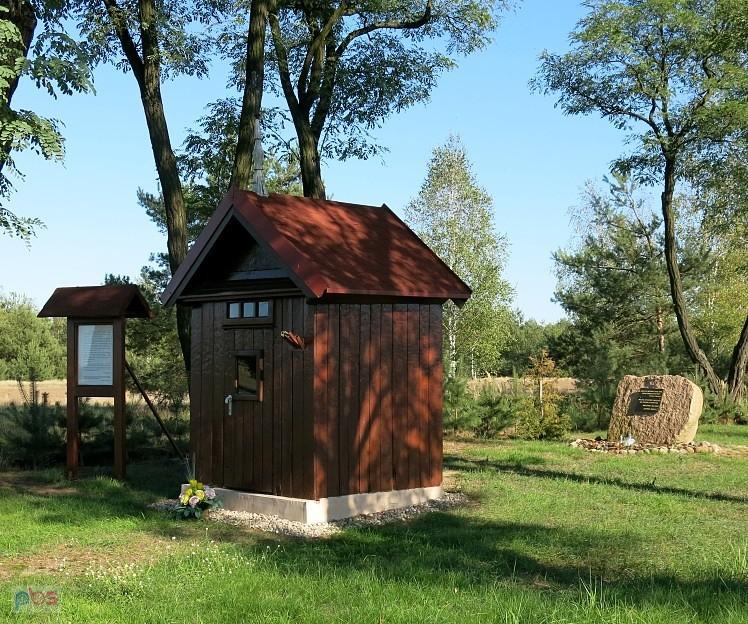 Kapliczka po drodze