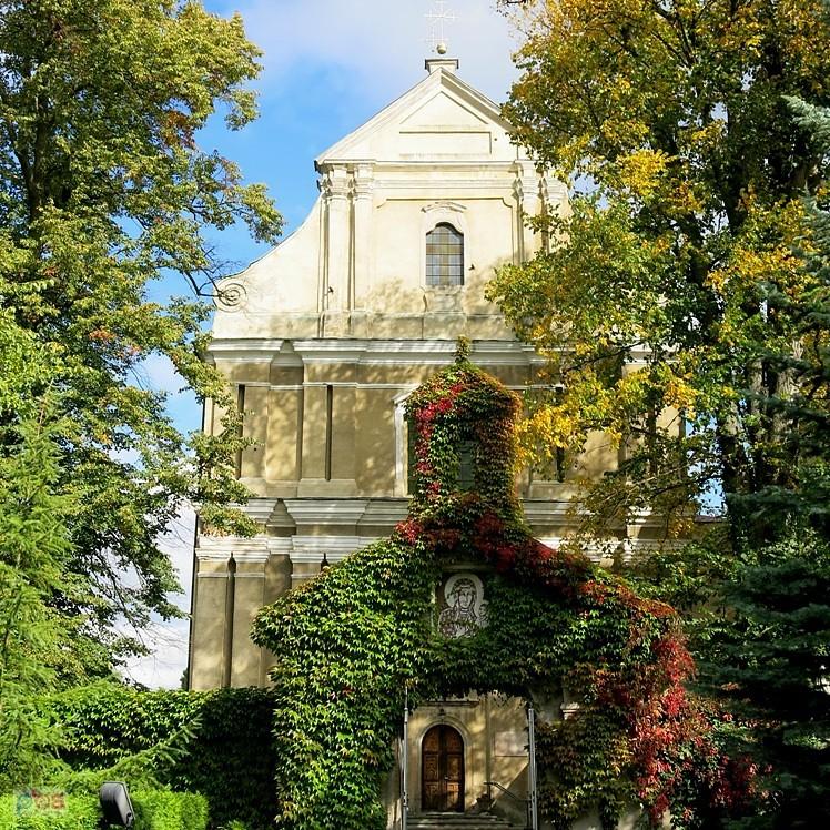 Kościół Niepokalanego Poczęcia Najświetszej Maryi Panny przy klasztorze salezjanów w Lutomiersku