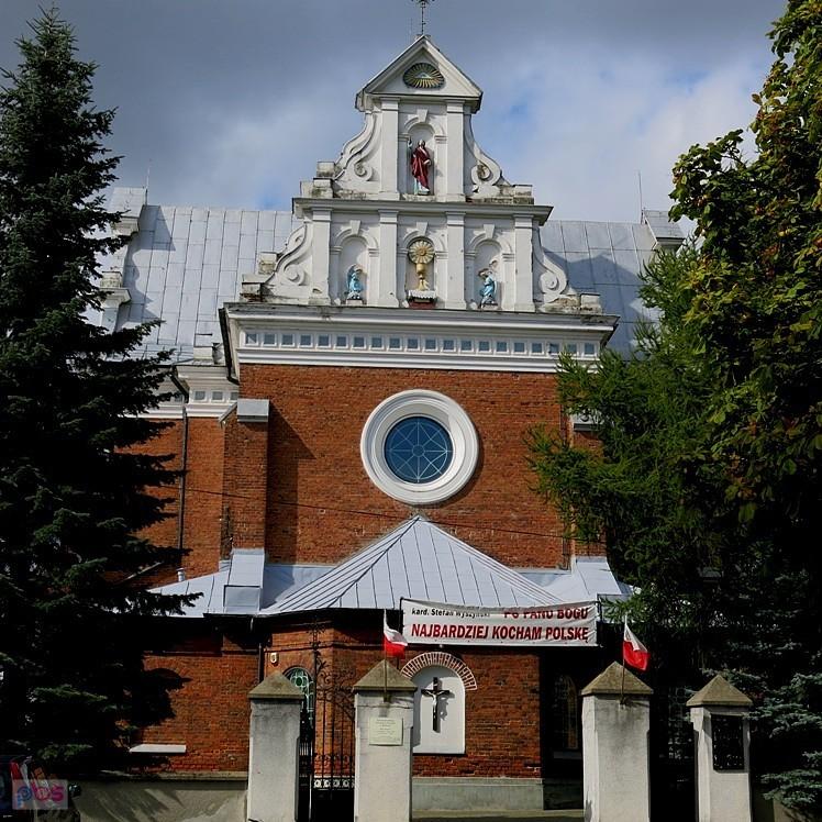 Neorenesansowy kościół pw. Wszystkich Świętych z 1897 r. - Bełdów