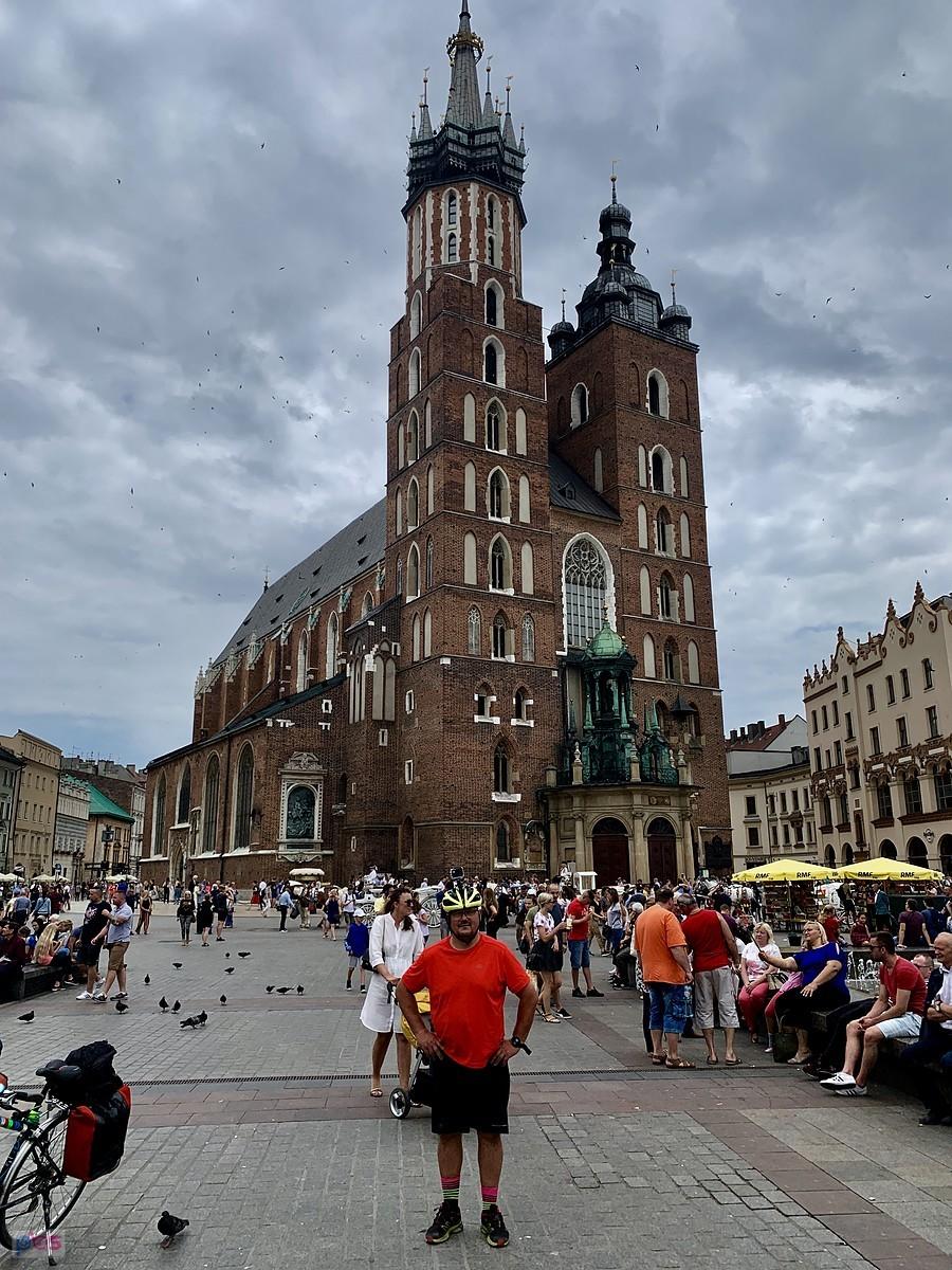 rynek obowiązkowy