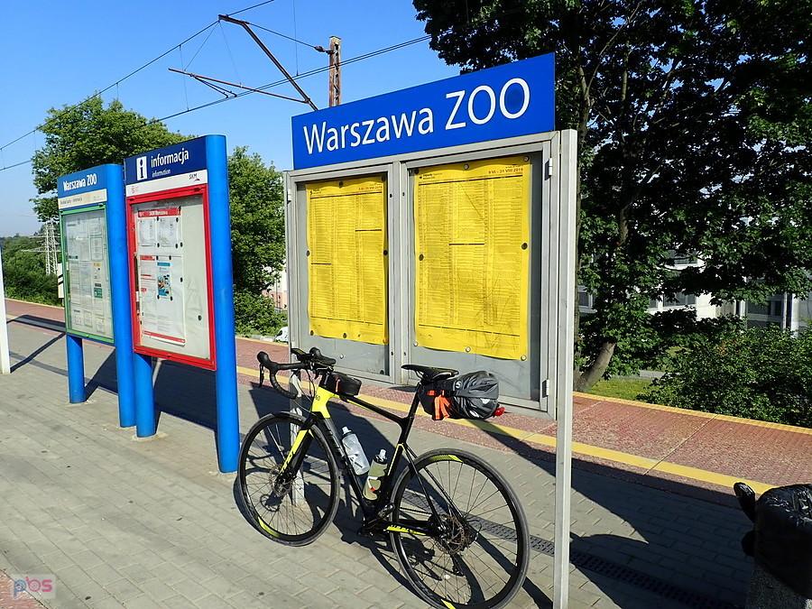 Poranek na Dworcu ZOO (Warszawa ZOO)