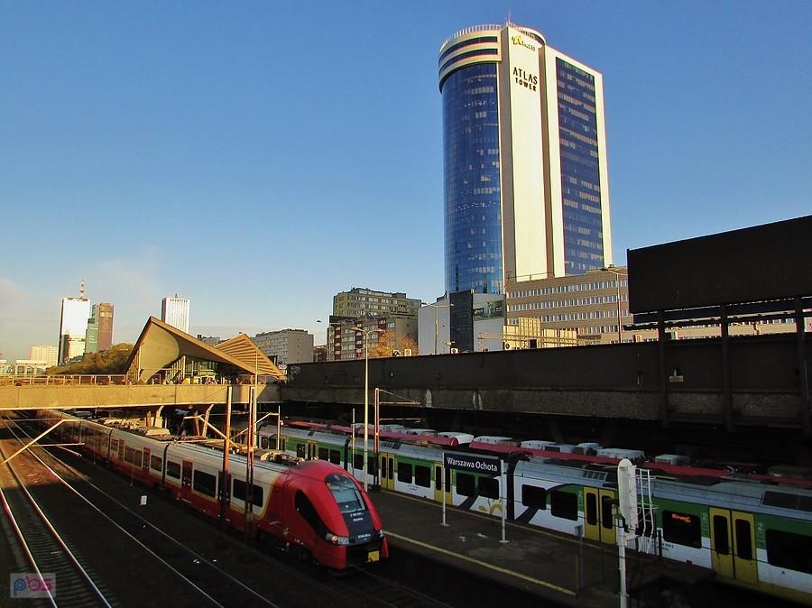 Pociągi na przystanku Warszawa Ochota