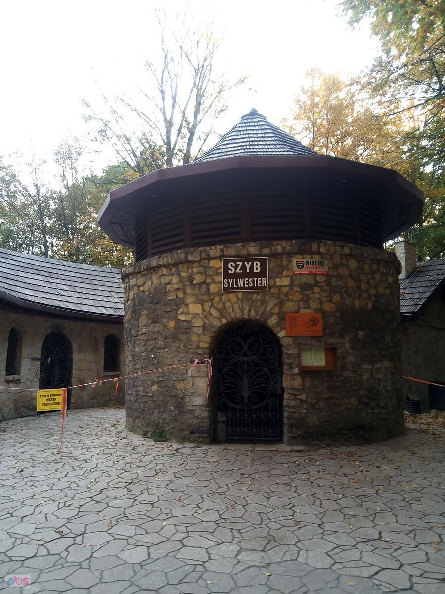 z bliska