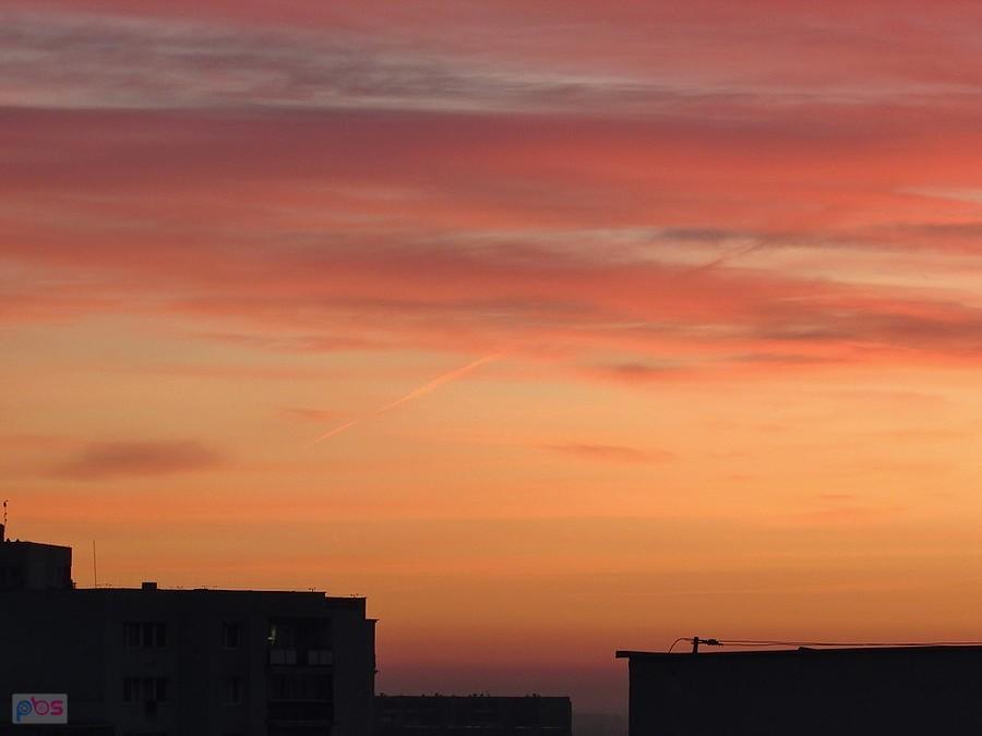 Wczesny poranek 6:20 na Ursynowie w piątkowy piątek