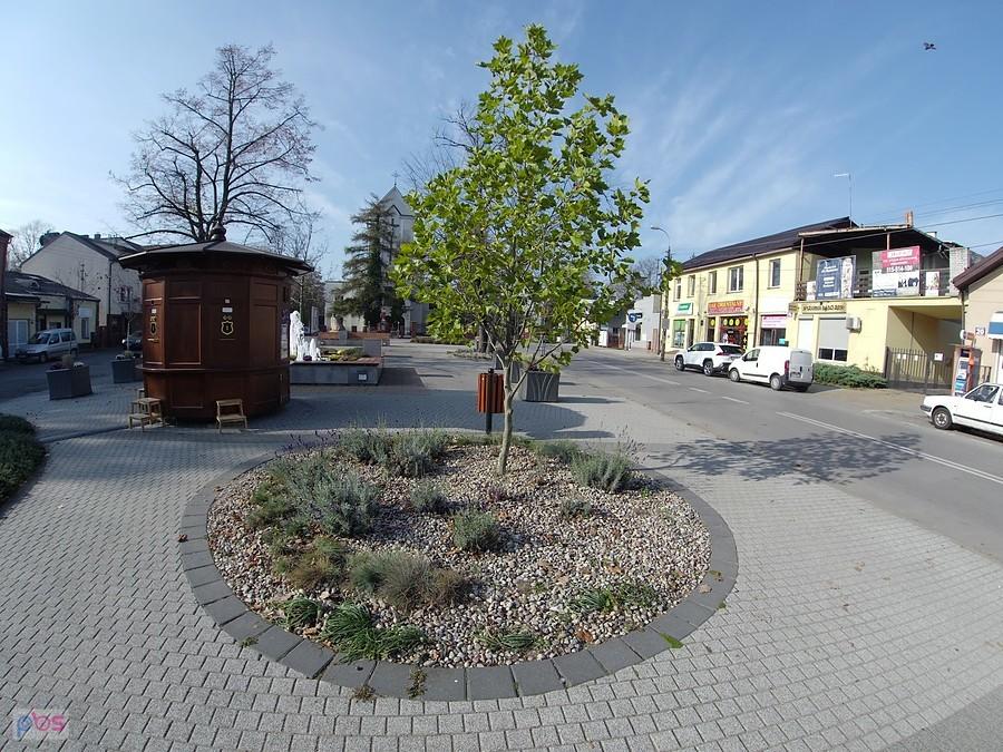 Fotoplastikon na rynku w Brwinowie