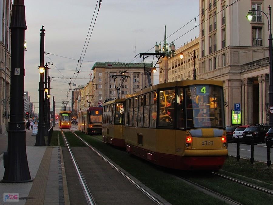 Tramwaje przy pl. Konstytucji