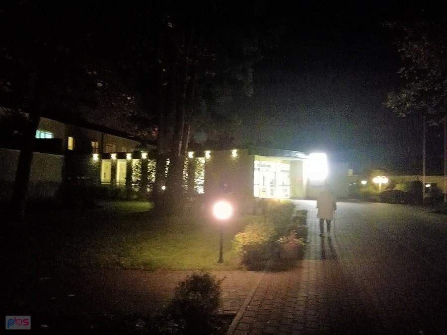 Nocny Konstancin - Centrum Kompleksowej Rehabilitacji- od tyłu od Jasiowej