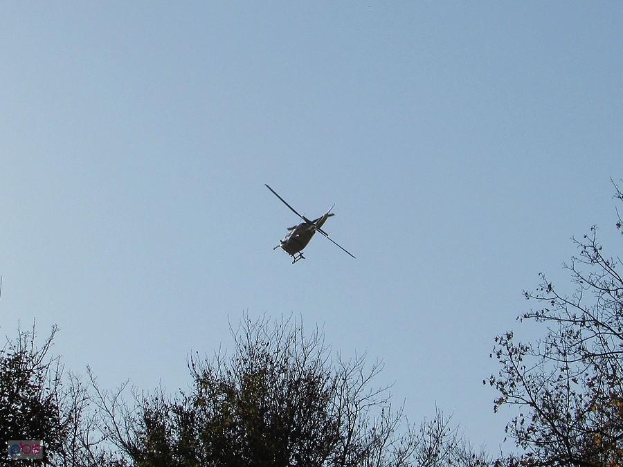 Helikopter ratunkowy nad Świętym Krzyżem