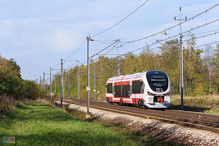 SA139-008 jako poc. KD 67357 "Bóbr" relacji: Wrocław Główny - Żary wjechał na szlak: Wrocław Leśnica - Miękinia, linia D29-275.