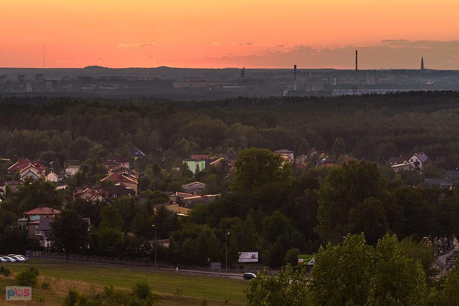 Widok ze skałek w Olsztynie w kierunku Częstochowy