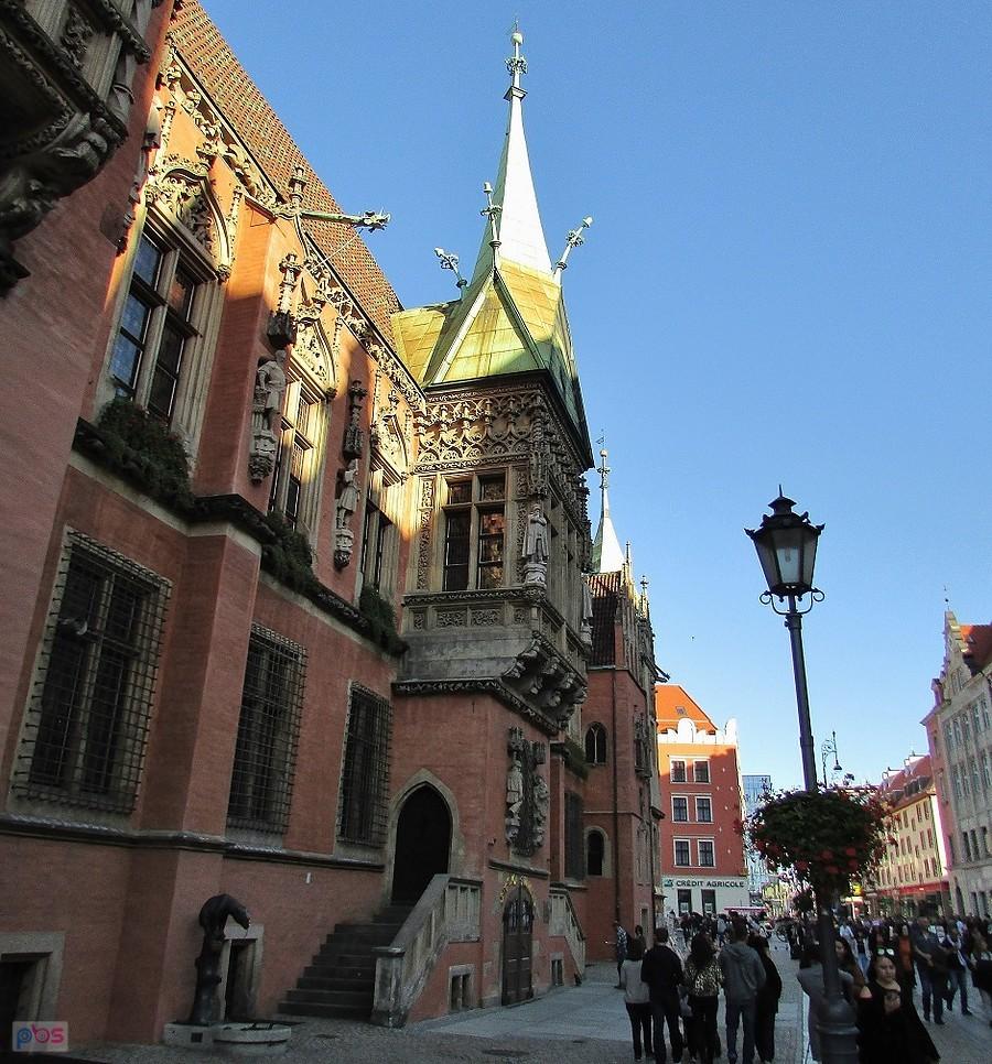 Wrocławski Ratusz - elewacja południowa
