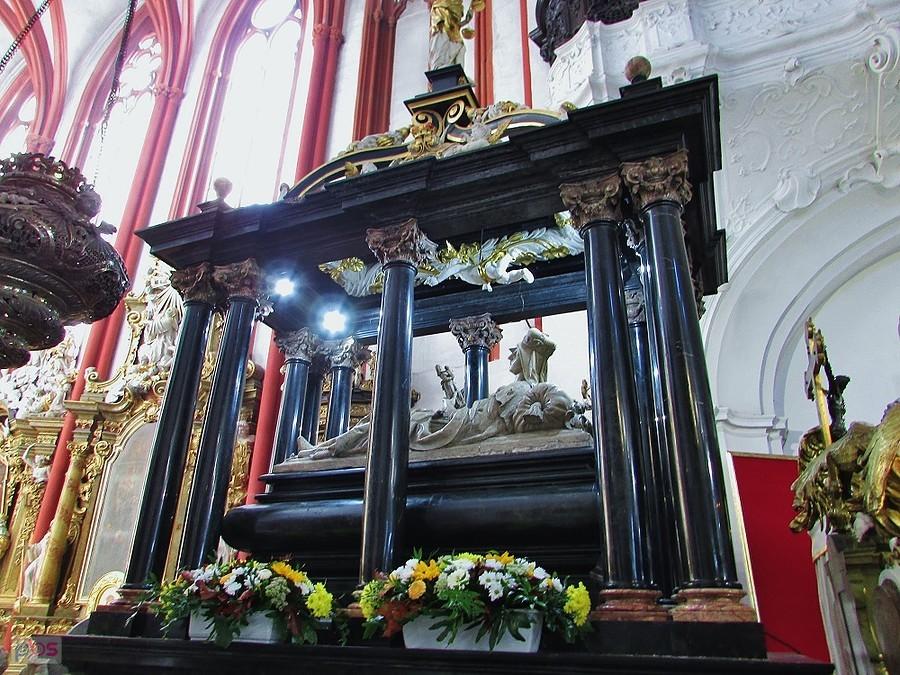 Grobowiec św. Jadwigi Śląskiej